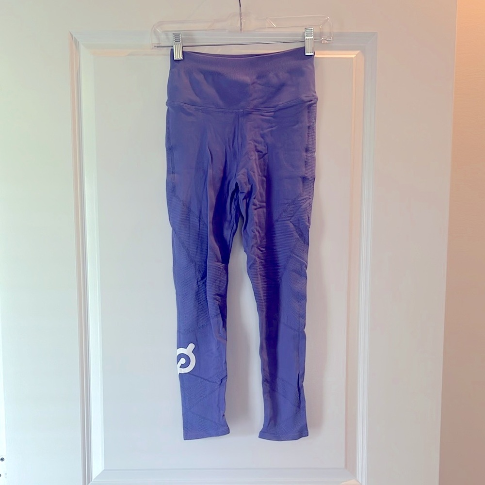 Peloton Nux 7/8 purple leggings size small